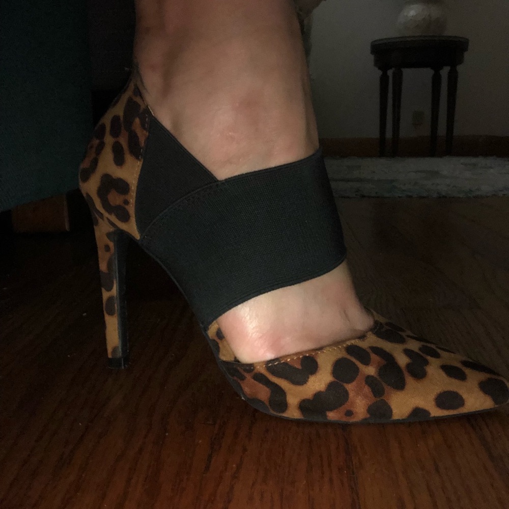 Sexy cheetah heels